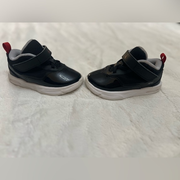 🔥 Toddler Jordan Stay Loyal 3 Sneakers - Picture 5 of 6